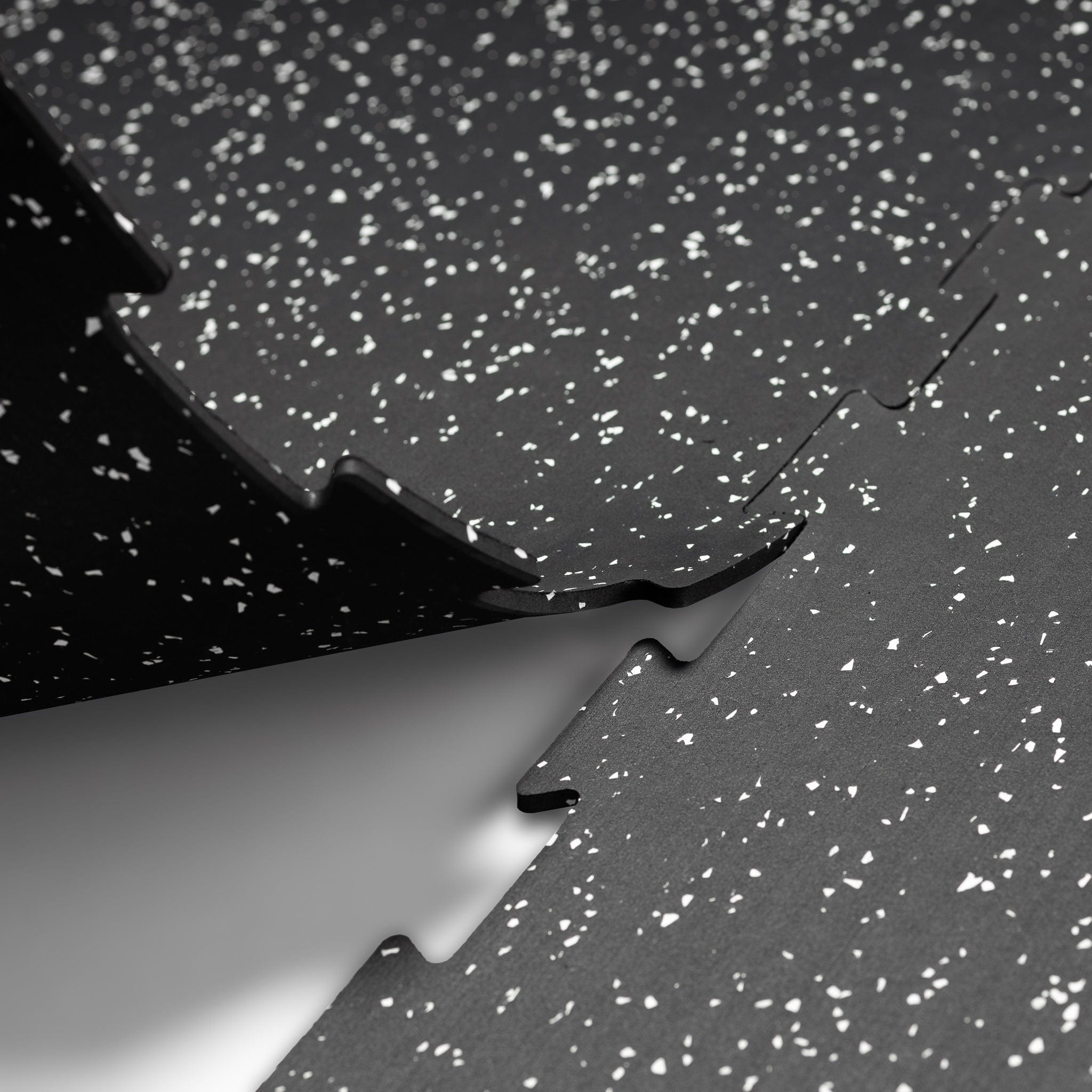 Piso de Gimnasio Interlock EPDM Negro/Gris 6 mm IRONSIDE