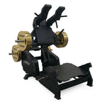 V-Squat comercial con activación superior de piernas y glúteos, trayectoria guiada, bajo impacto articular y estructura estable para entrenamientos intensivos.