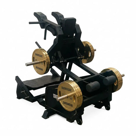 V-Squat comercial con activación superior de piernas y glúteos, trayectoria guiada, bajo impacto articular y estructura estable para entrenamientos intensivos.