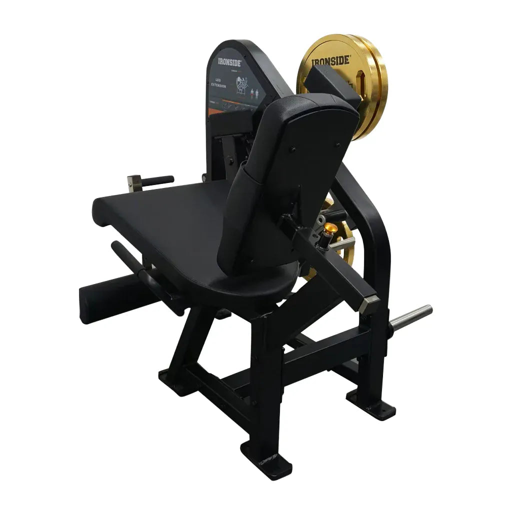 Leg Extension con Torque Arm Technology, ajustes finos y resistencia precisa para entrenar cuádriceps con estabilidad, seguridad y alto rendimiento profesional
